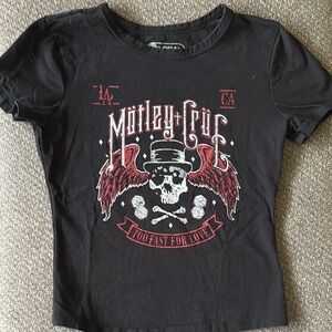 Motley Crue Top